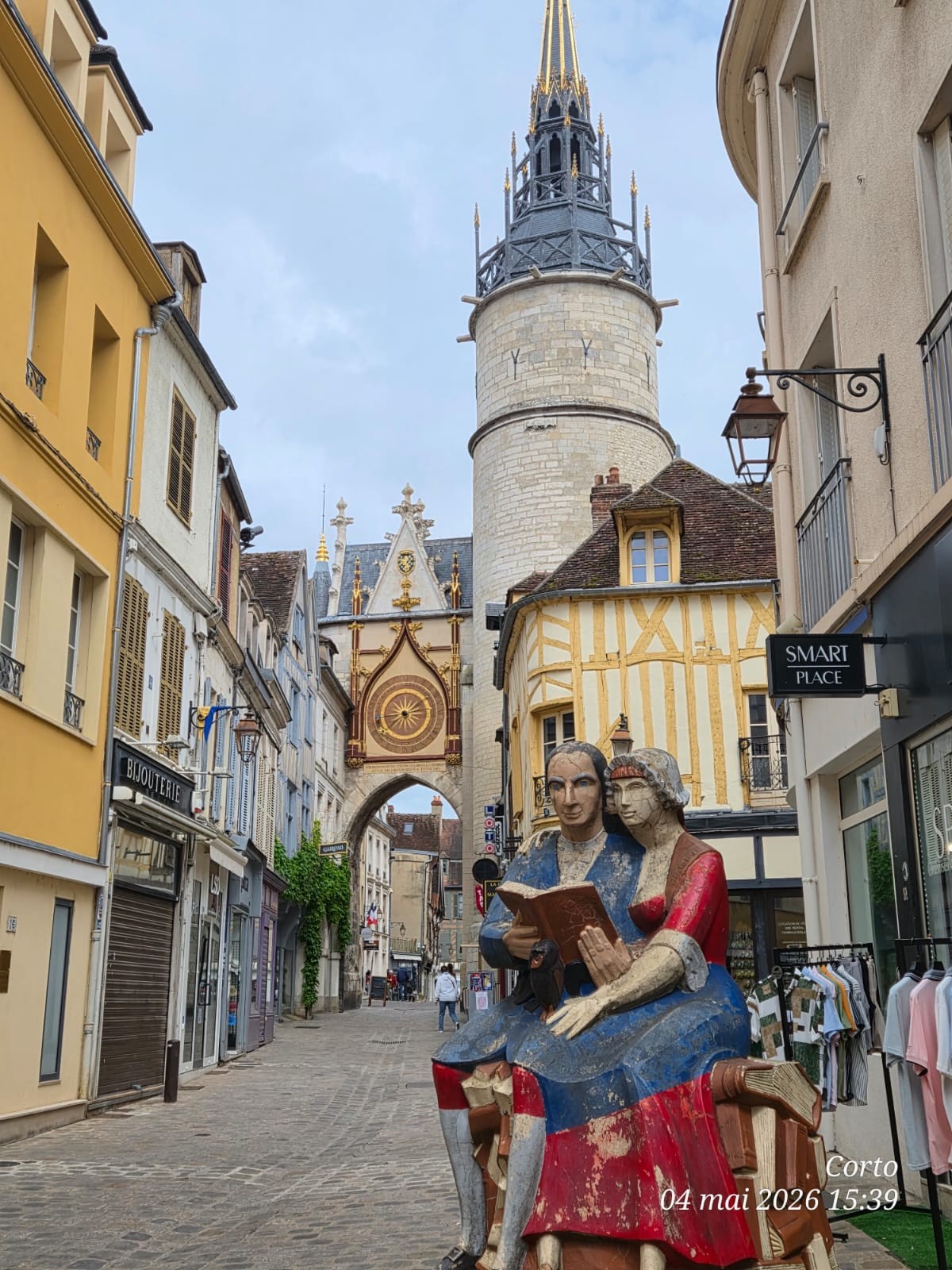 Statue de la Bretonne