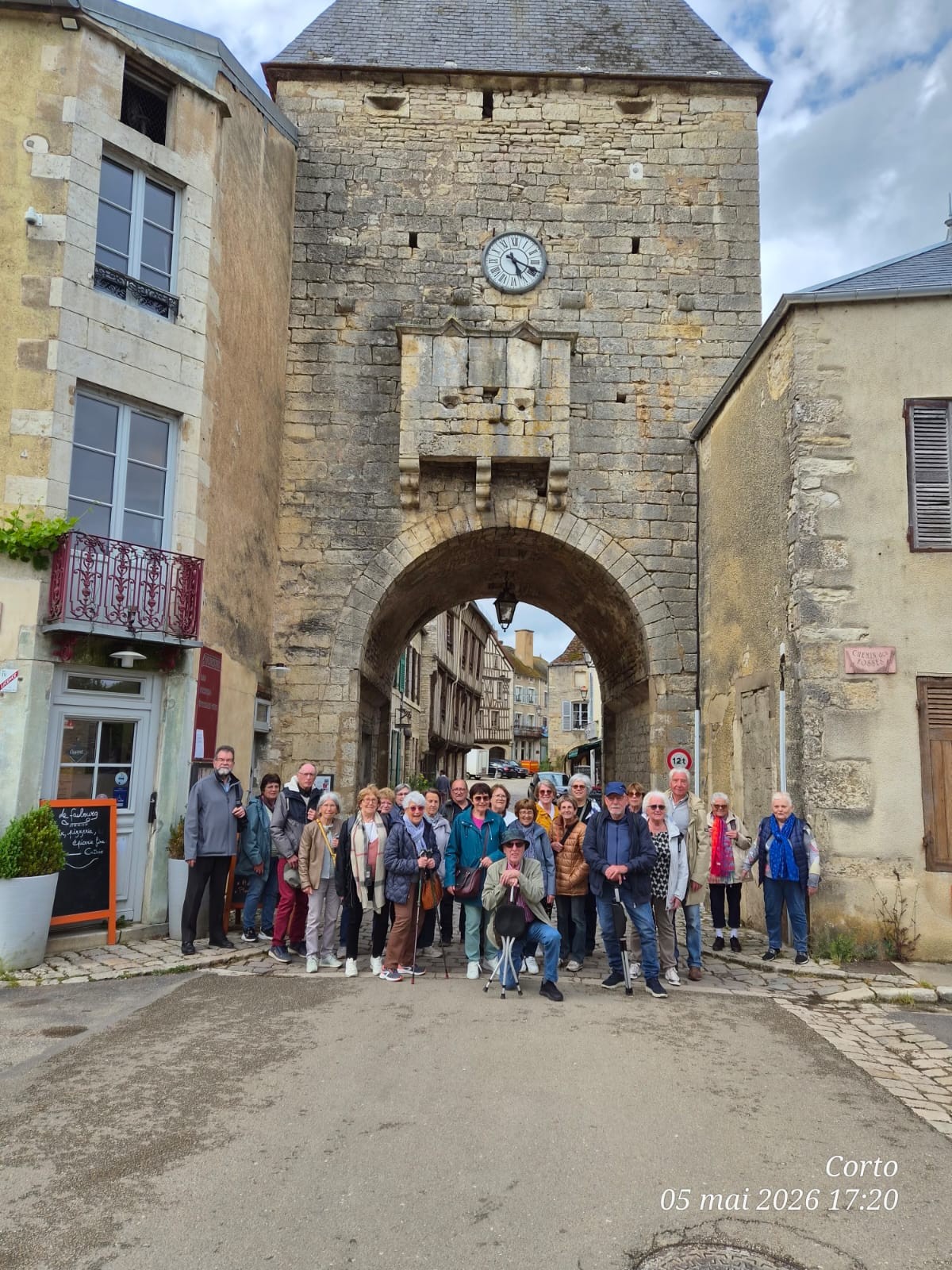 Porte de Noyers sur Serein, plus beau village de France