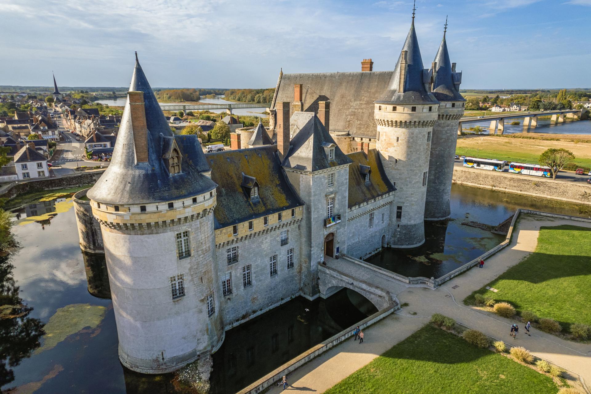 Chateau sully